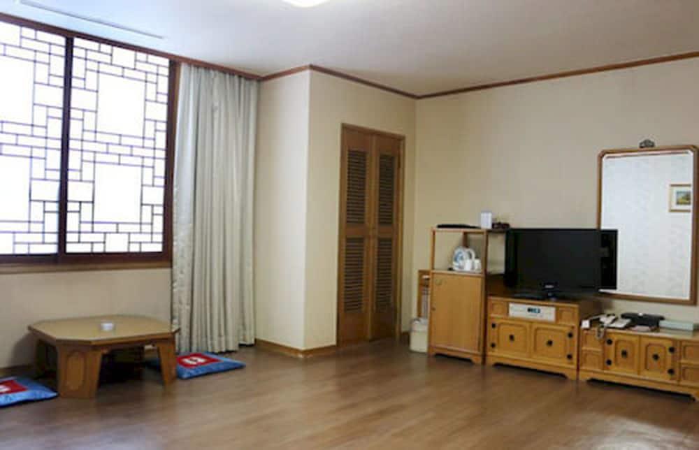 Onyang Hot Spring Hotel Asan Bagian luar foto