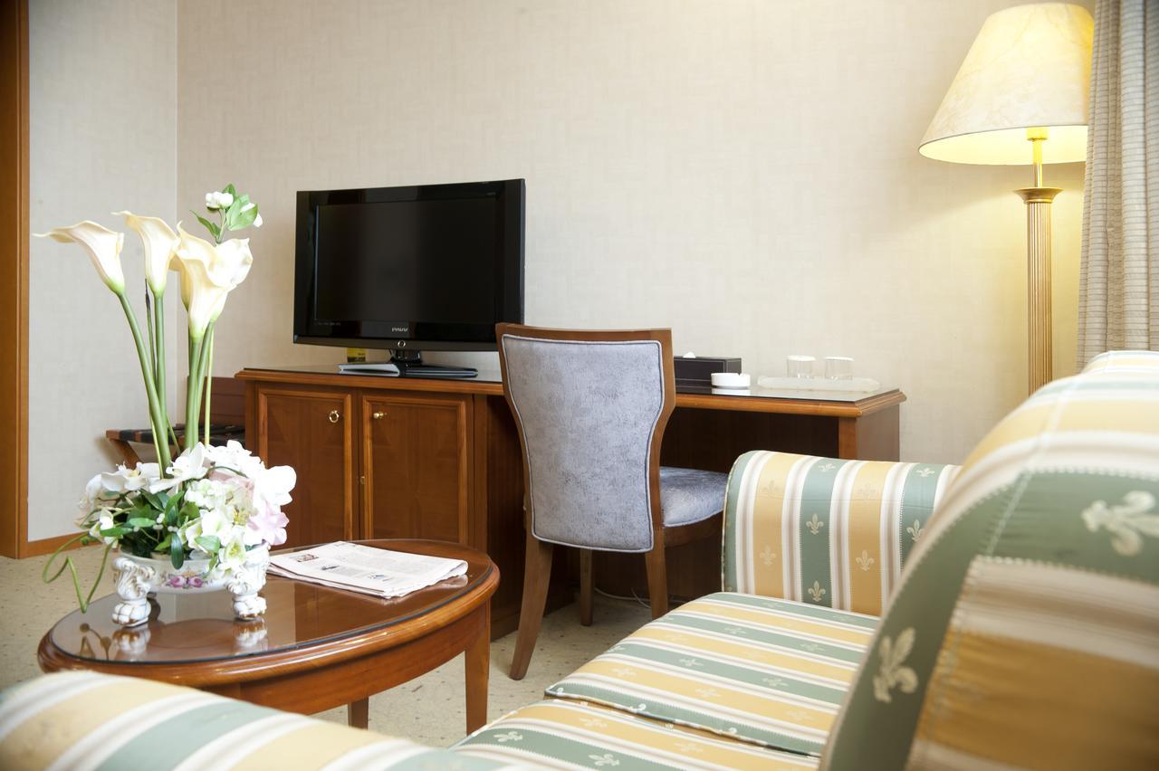 Onyang Hot Spring Hotel Asan Bagian luar foto